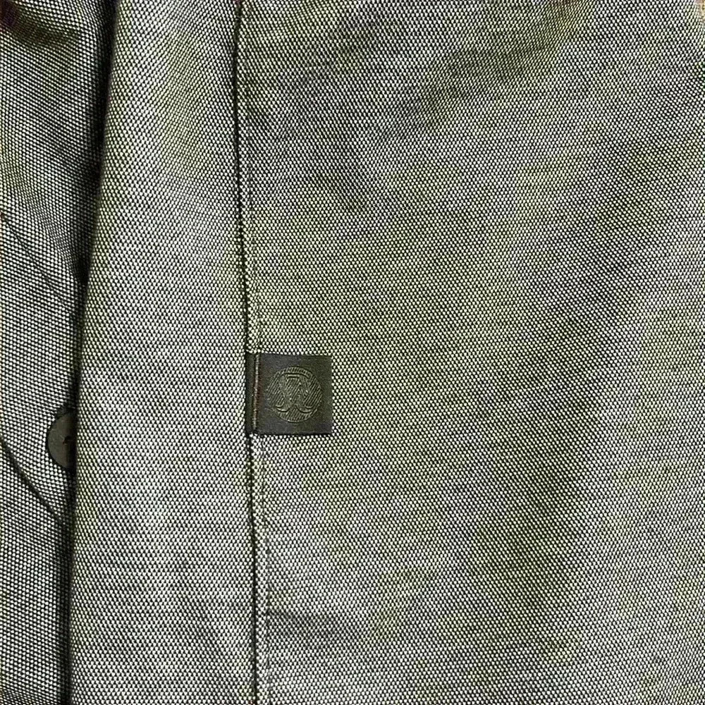 Lululemon Commission Long-Sleeve Shirt ESPR/WHT Espresso Men's Small - Picture 8 of 12